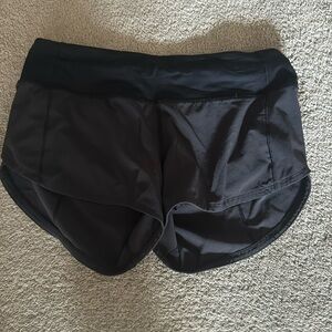 LULULEMON SPEED UP SHORTS SIZE 0